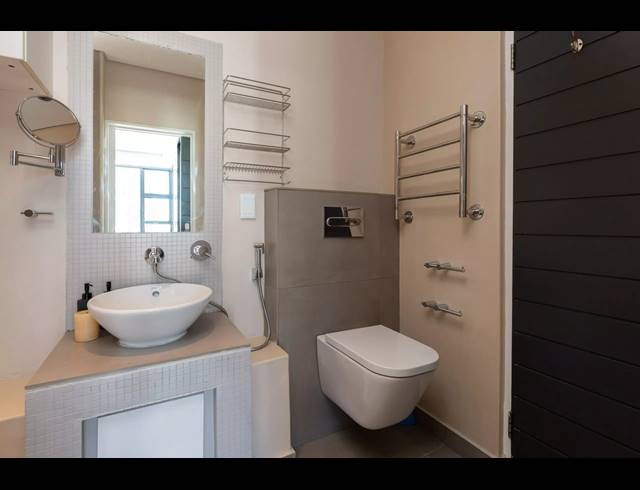 1 BEDROOM APARTMENT FOR SALE IN CAPE TOWN CITY CENTRE